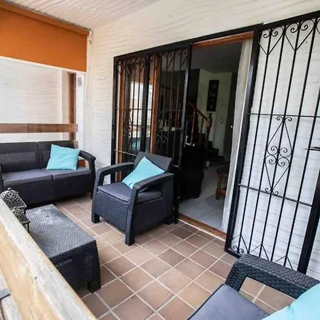 3 Hab. 6 Personas Urb. Costa Hispania *