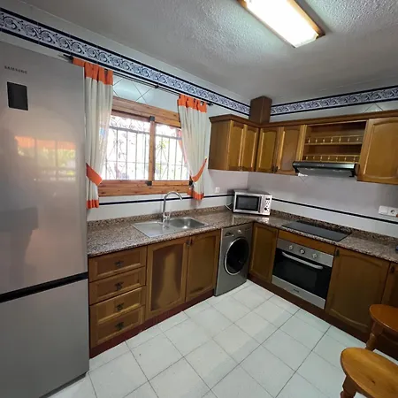 Holiday home 3 Hab. 6 Personas Urb. Costa Hispania